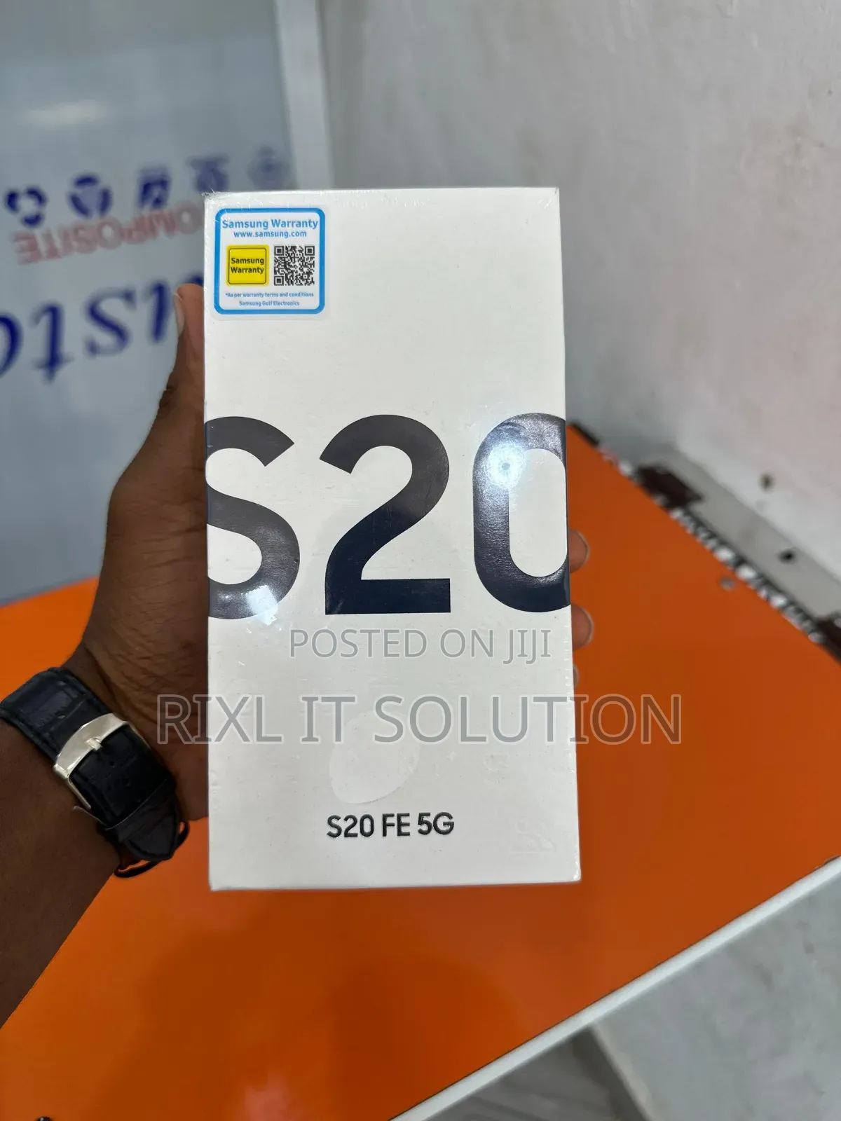 New Samsung Galaxy S20 FE 128 GB Blue