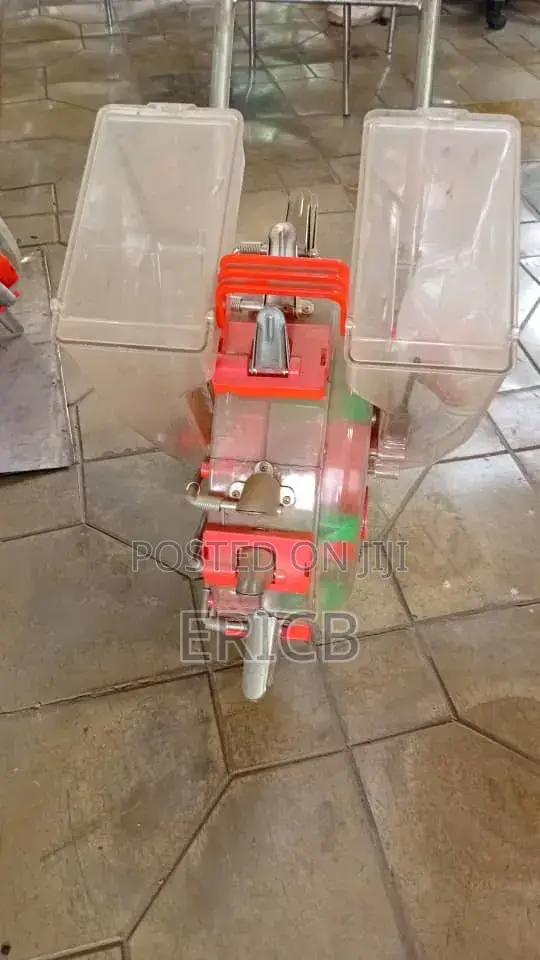 Manual Planter Pusher With Fertiliser Pot