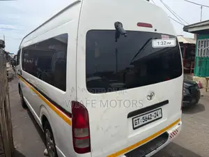 Toyota HiAce 2024 White