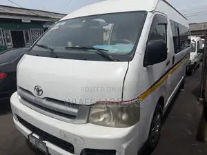 Toyota HiAce 2024 White