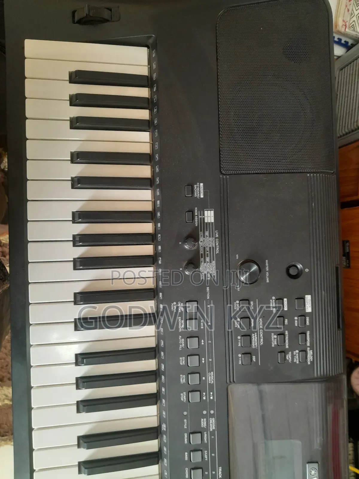 Yamaha PSR Ew410