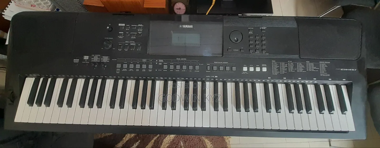Yamaha PSR Ew410