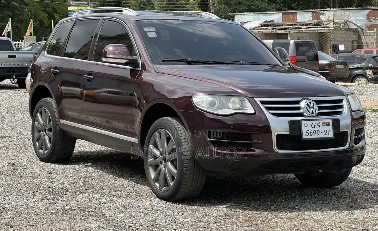 Volkswagen Touareg 2010 Burgundy
