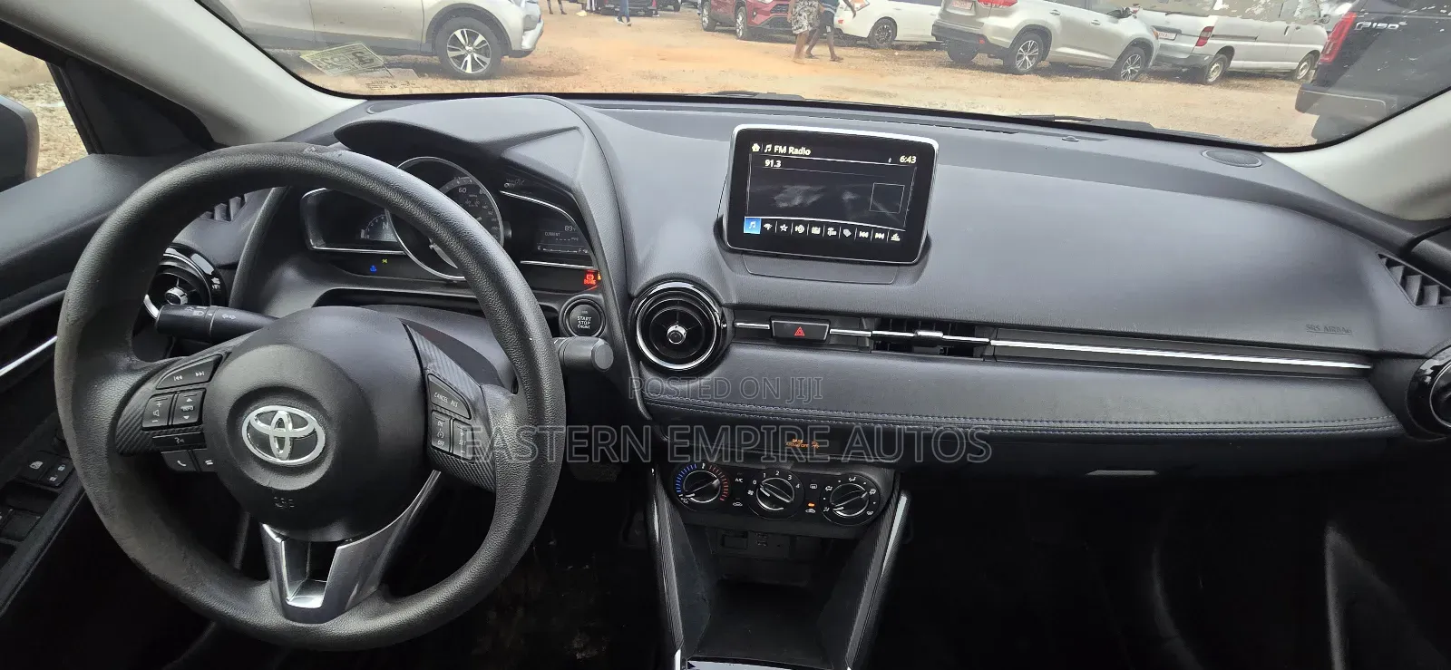 Toyota Yaris iA 1.5 FWD 2017 Gray