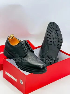 Salvatore Ferragamo Executive Men's Durable Leather Lace Up Shoes