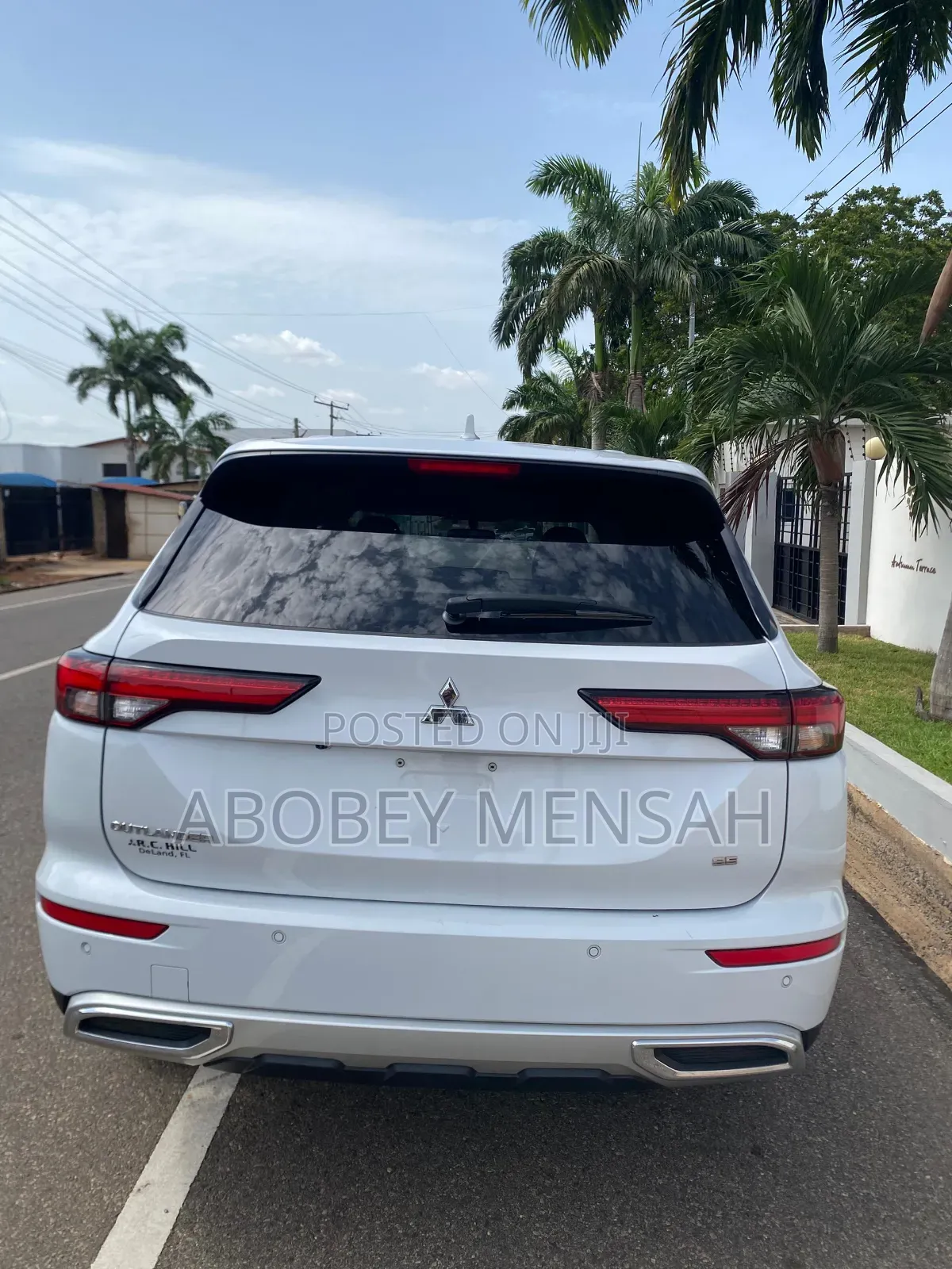 Mitsubishi Outlander SE 2023 White