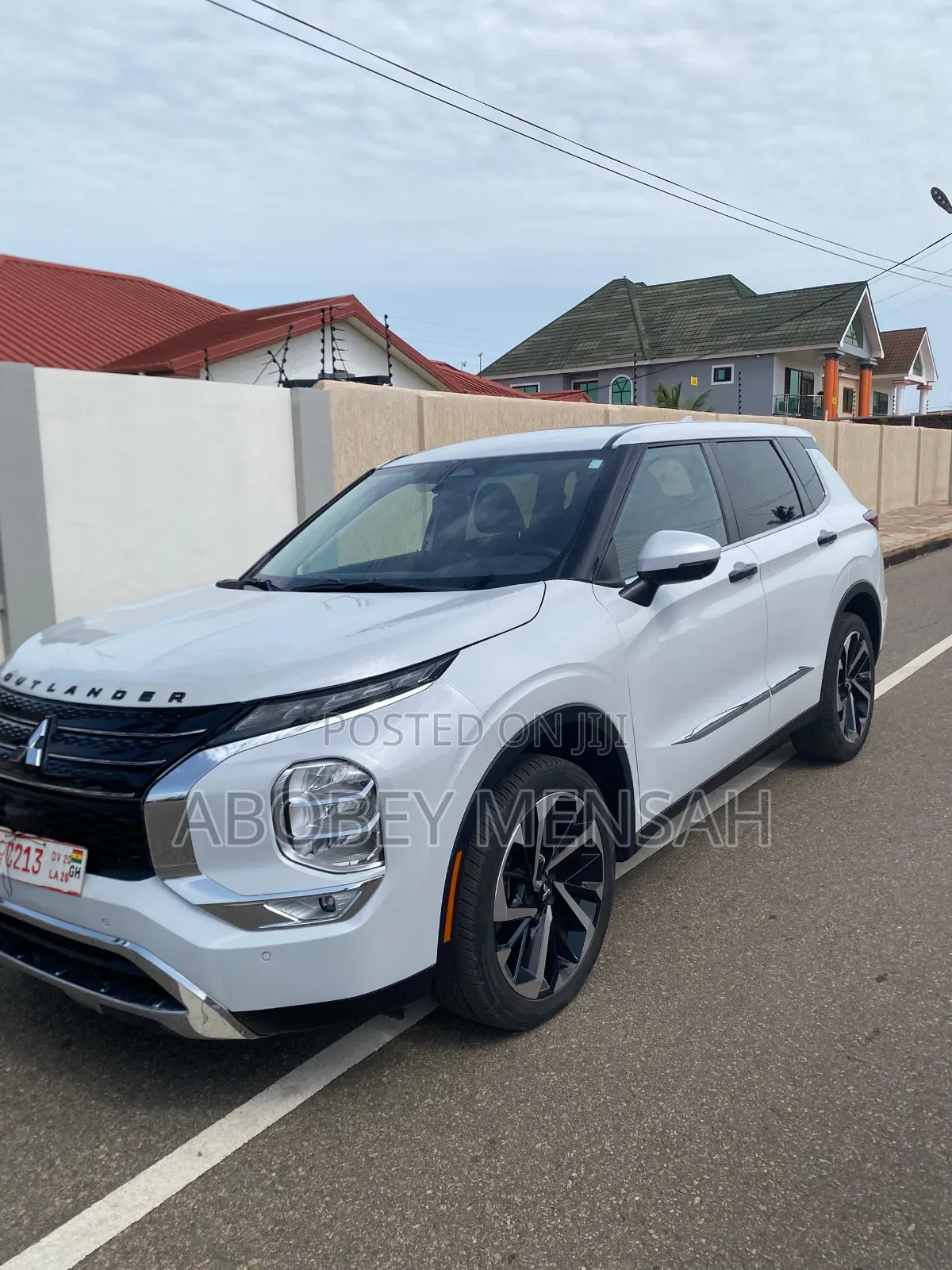 Mitsubishi Outlander SE 2023 White