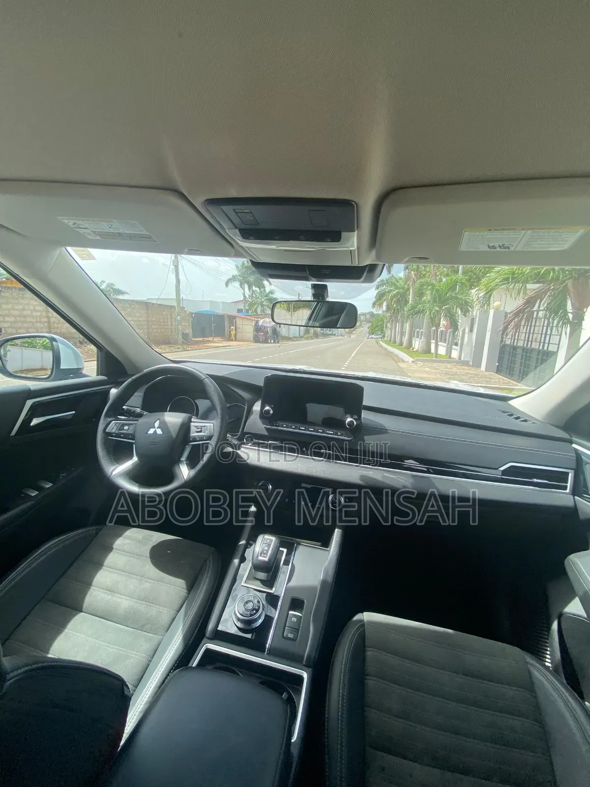 Mitsubishi Outlander SE 2023 White