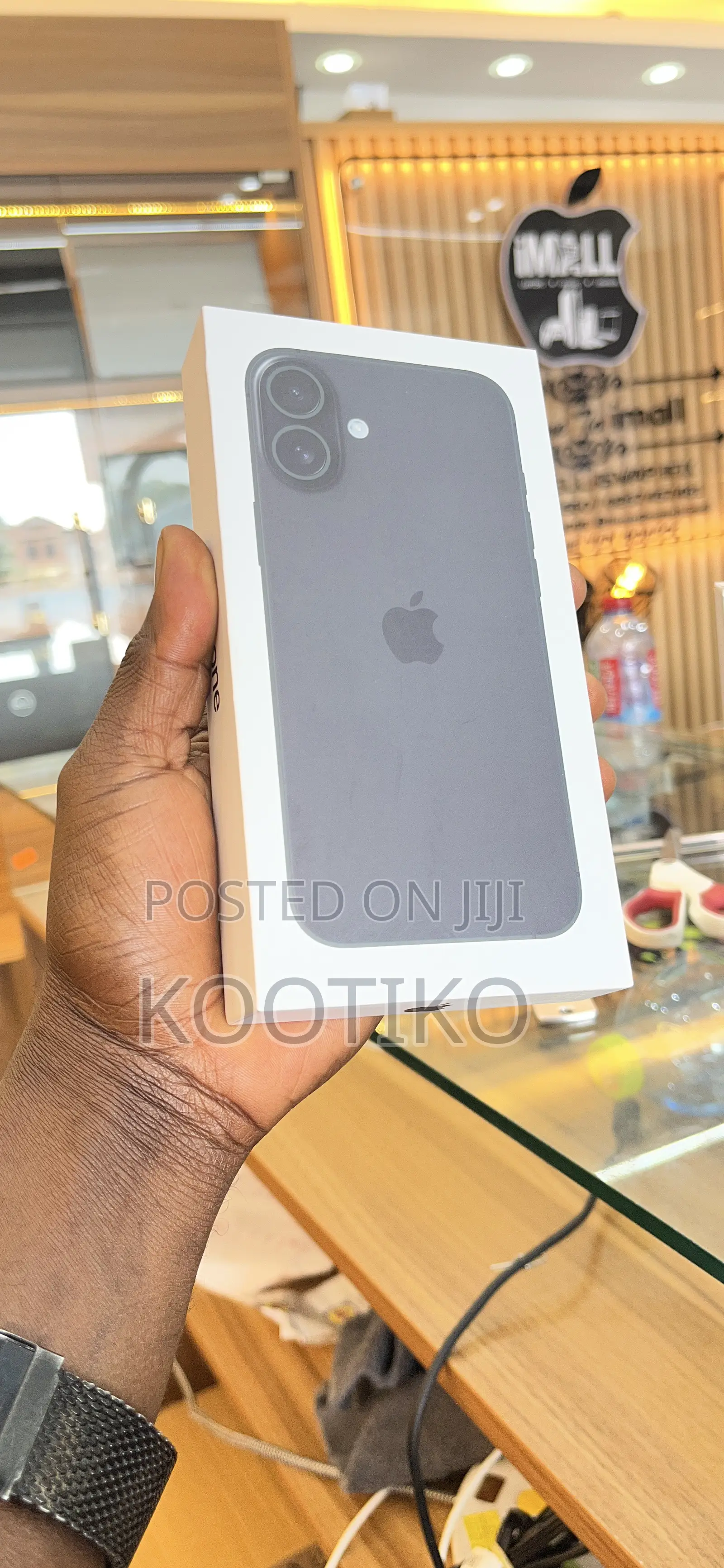 New Apple iPhone 16 256 GB Black