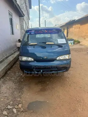 Hyundai H1 2004 Blue