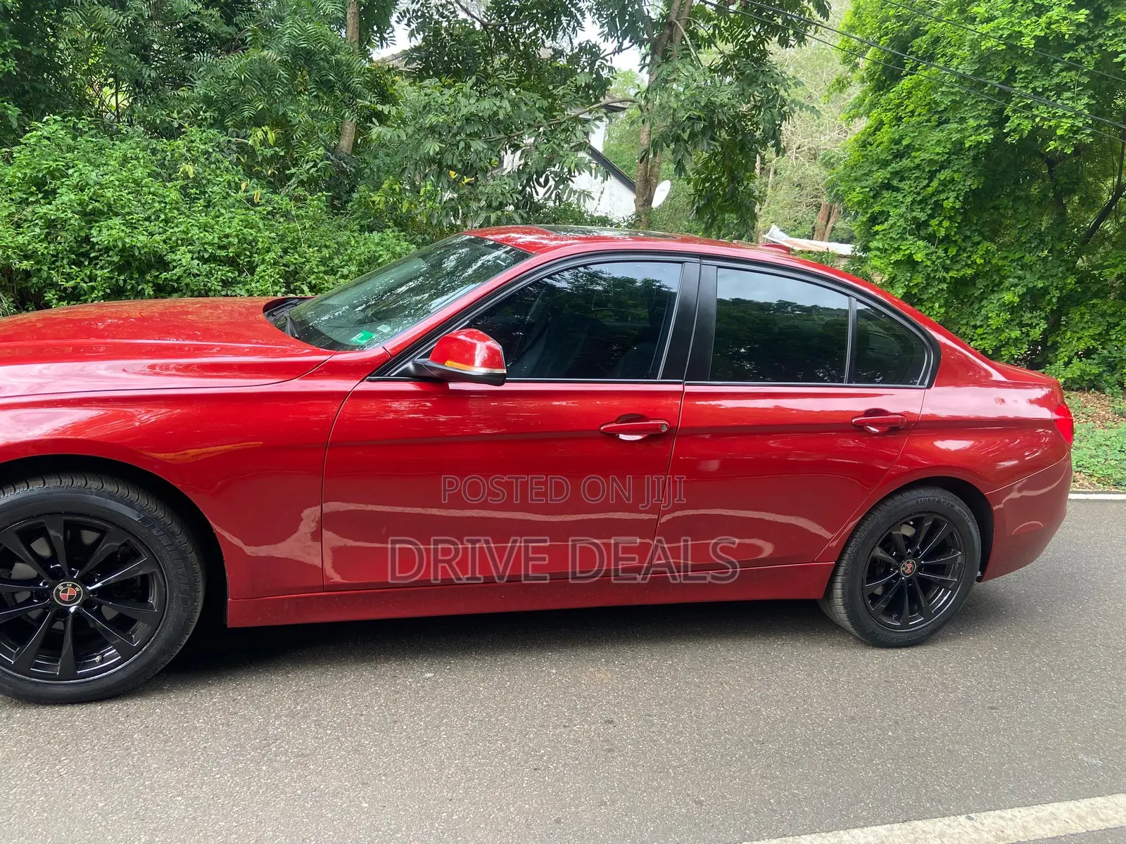 BMW 320i Sedan RWD 2017 Red