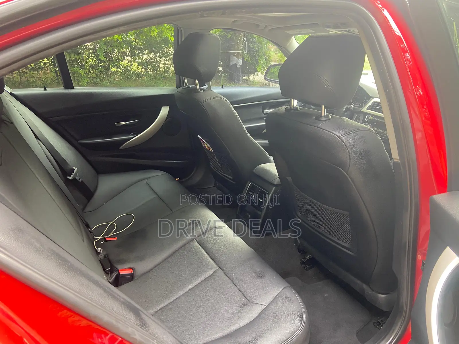 BMW 320i Sedan RWD 2017 Red
