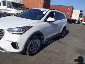 Hyundai Santa Fe 2017 White