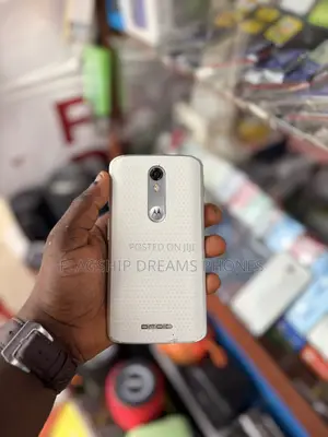 Motorola Droid Turbo 2 32 GB White
