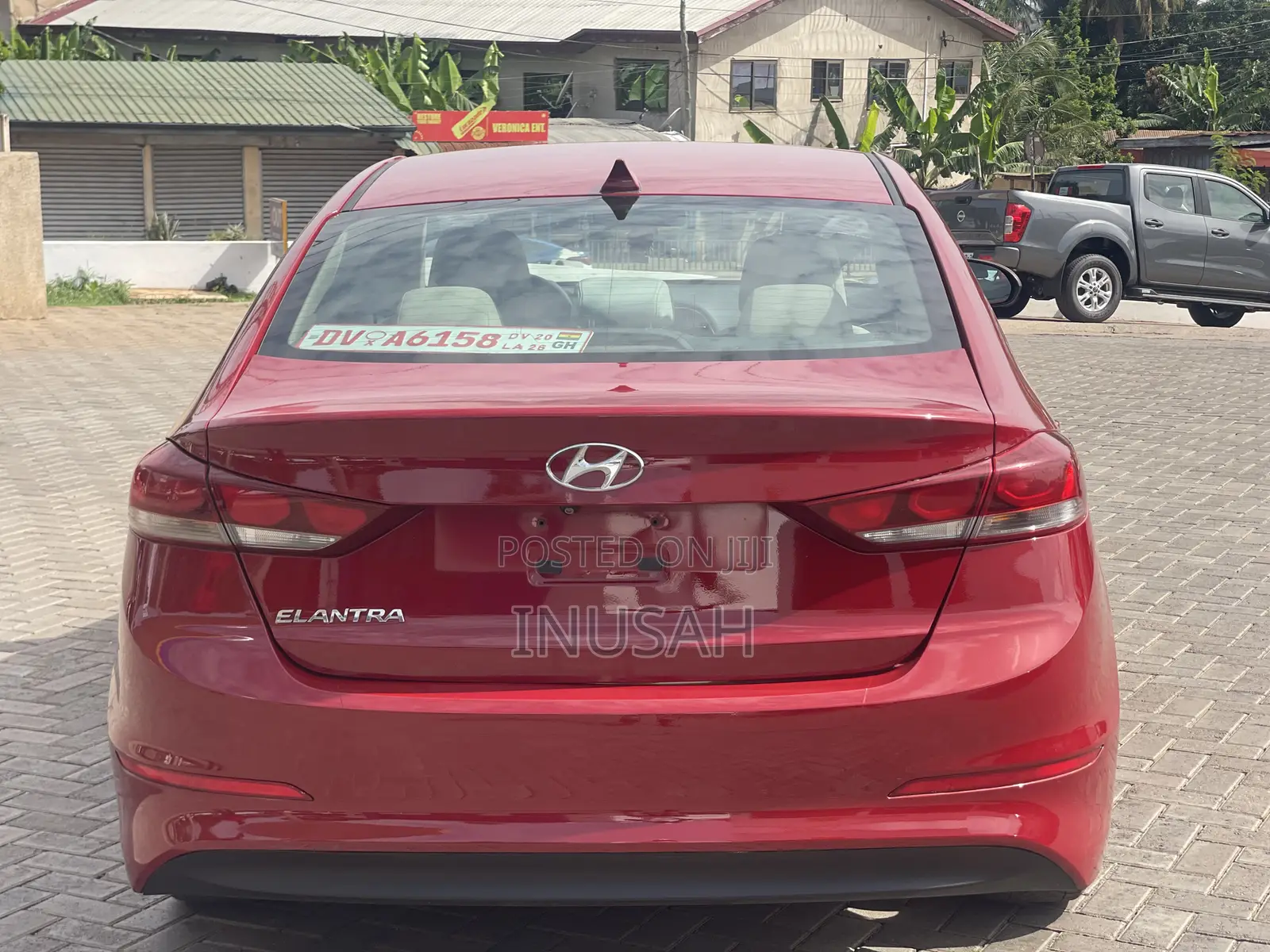 Hyundai Elantra SE Sedan FWD (2.0L 4cyl 6M) 2017 Red
