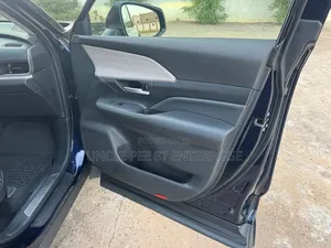 Toyota Highlander Platinum AWD 2024 Black