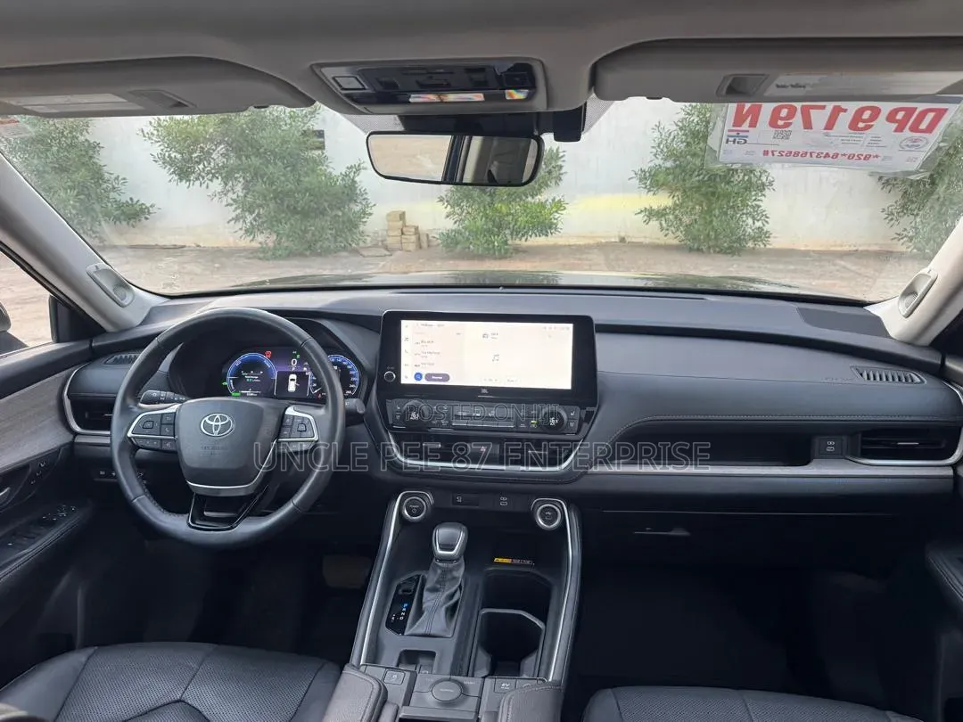 Toyota Highlander Platinum AWD 2024 Black