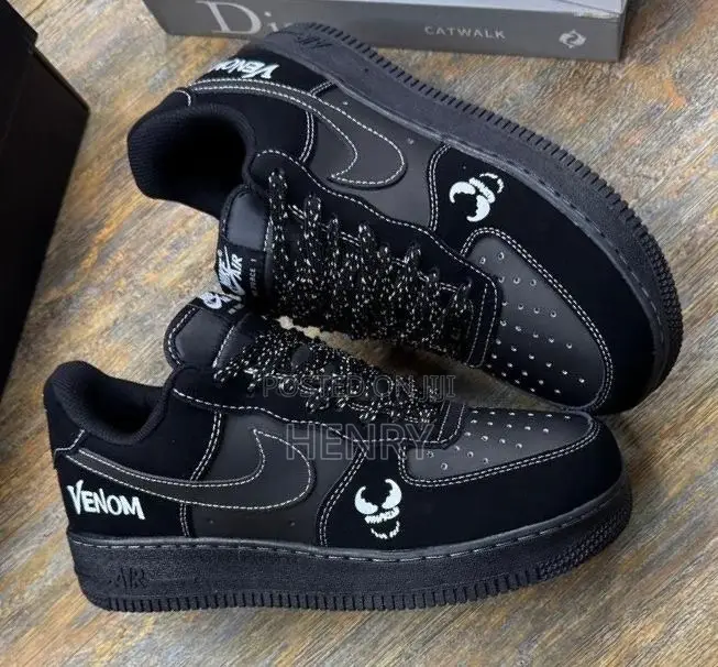 Air Force 1: Original Icon Legendary Since '82, Street Royalty Forever