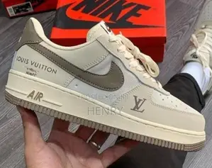 Air Force 1: Original Icon Legendary Since '82, Street Royalty Forever
