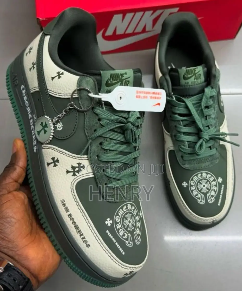 Air Force 1: Original Icon Legendary Since '82, Street Royalty Forever