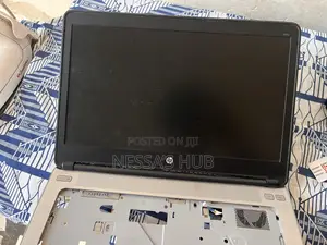 Laptop HP EliteBook 640 G10 8GB Intel HDD 512GB