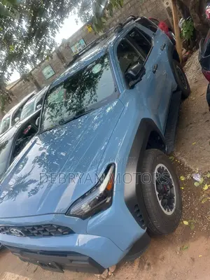 Toyota 4-Runner 2025 Blue