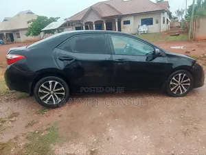 Toyota Corolla LE ECO 4dr Sedan (1.8L 4cyl CVT) 2017 Black