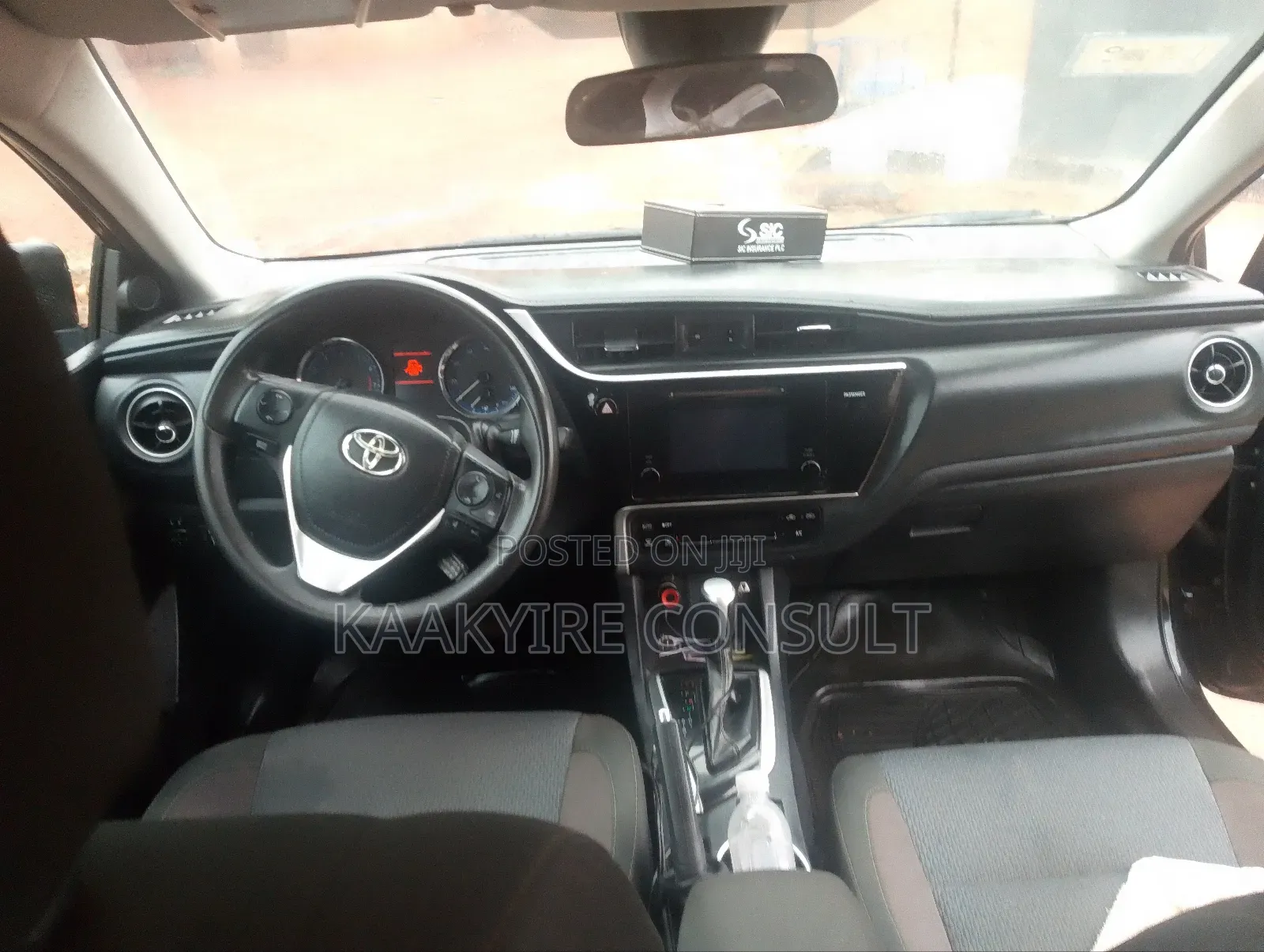 Toyota Corolla LE ECO 4dr Sedan (1.8L 4cyl CVT) 2017 Black