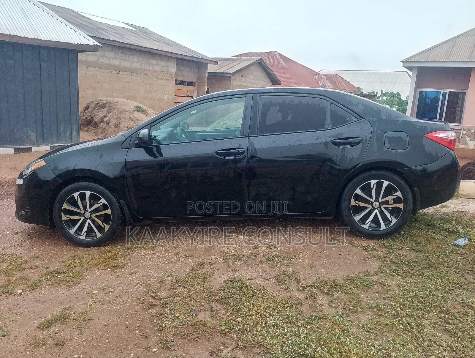 Toyota Corolla LE ECO 4dr Sedan (1.8L 4cyl CVT) 2017 Black