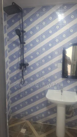 2bdrm Apartment in Lashibi Mf, Sakumono for rent