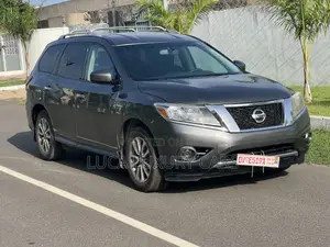 Nissan Pathfinder 2015 Gray