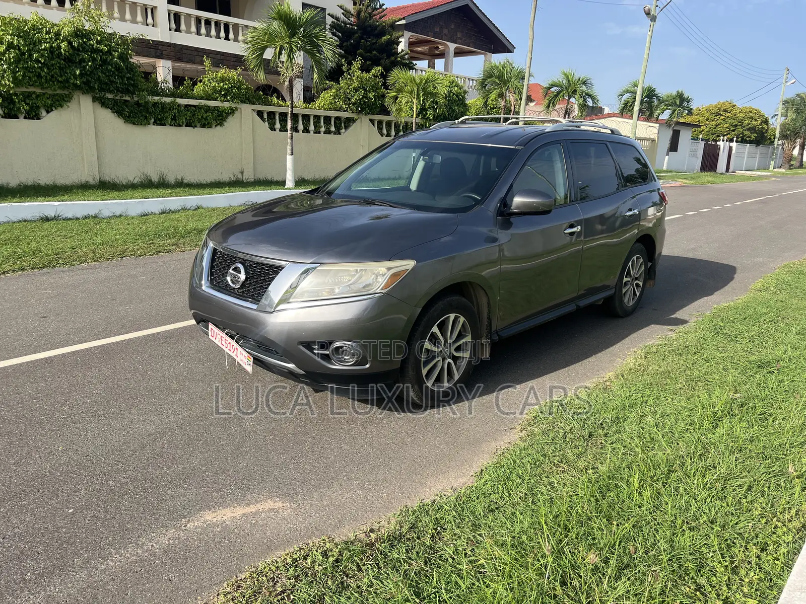 Nissan Pathfinder 2015 Gray
