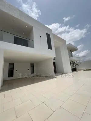 5bdrm House in Charclem Ventures, Oyarifa for sale