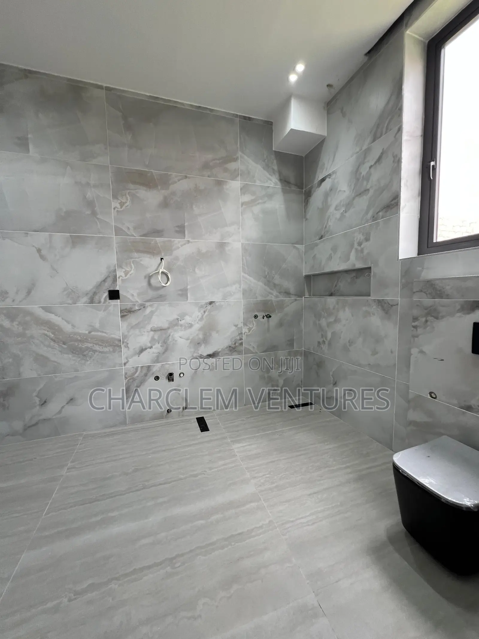 5bdrm House in Charclem Ventures, Oyarifa for sale