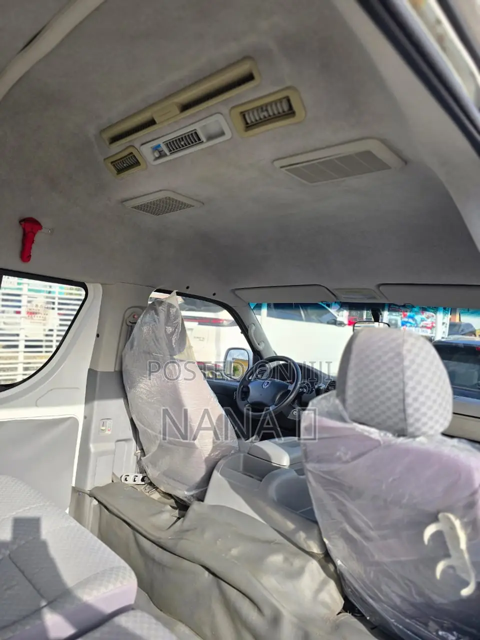 Toyota HiAce 2013 White