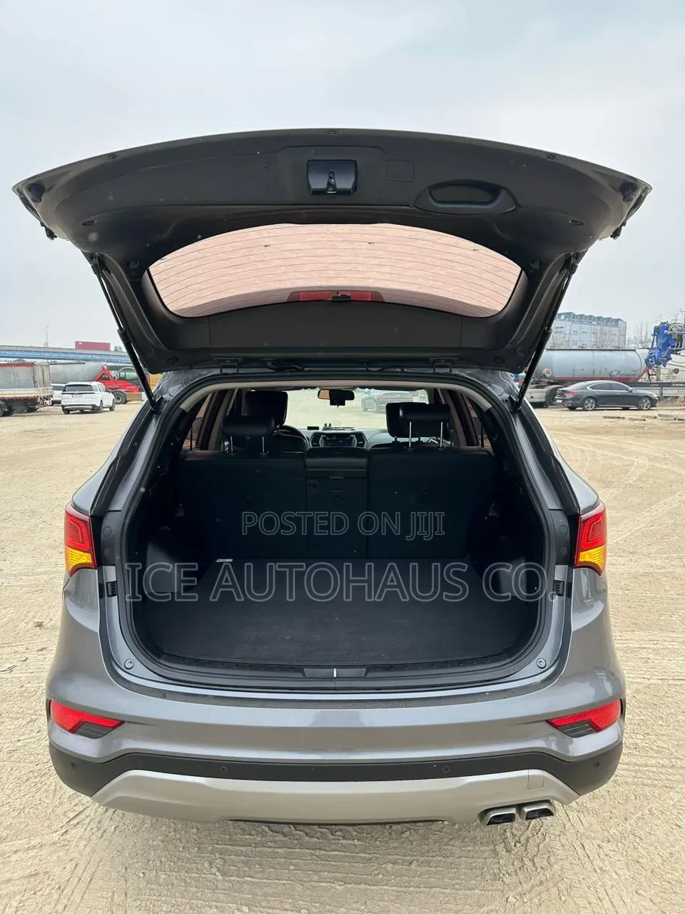 Hyundai Santa Fe 2015 Gray