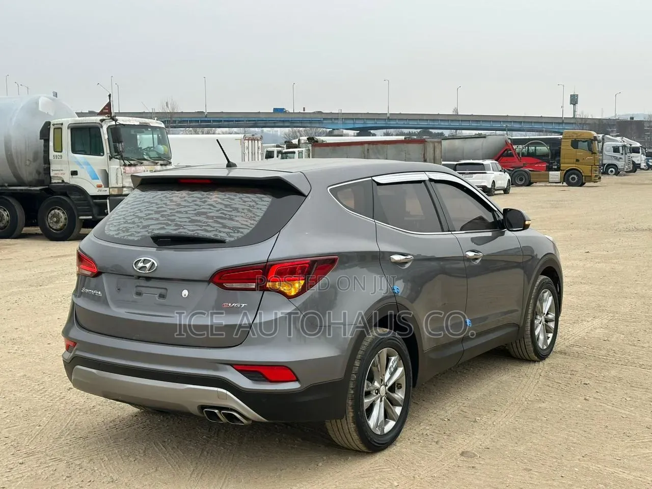 Hyundai Santa Fe 2015 Gray