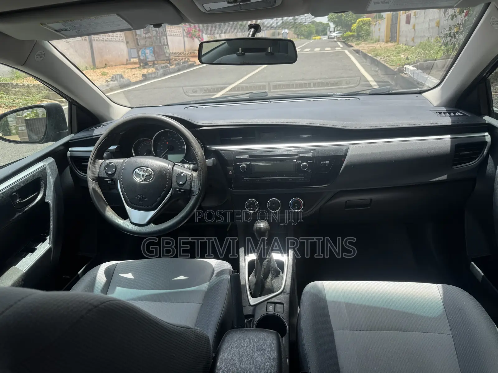 Toyota Corolla 2015 Black