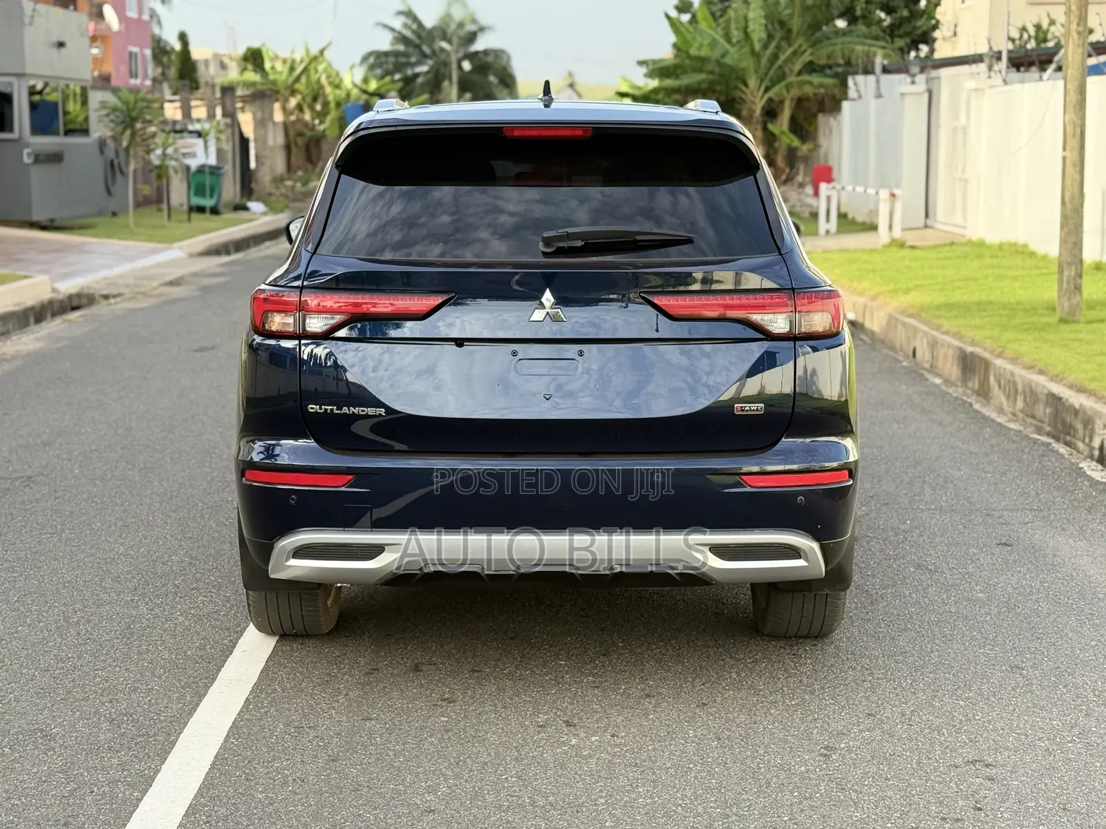 Mitsubishi Outlander SE 2022 Blue