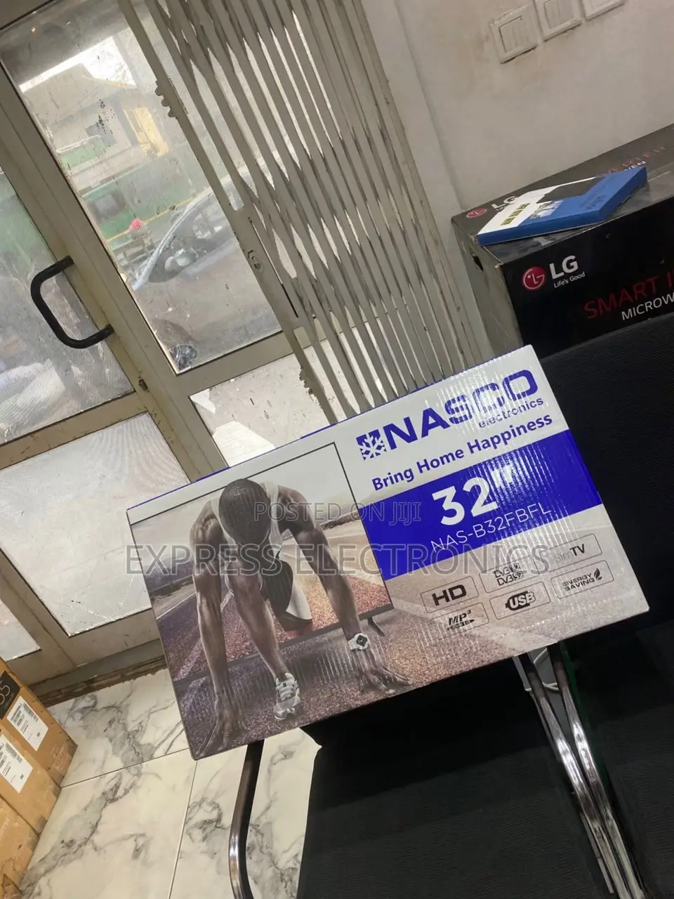 Grab the New Nasco 32” Tv FHD Satellite