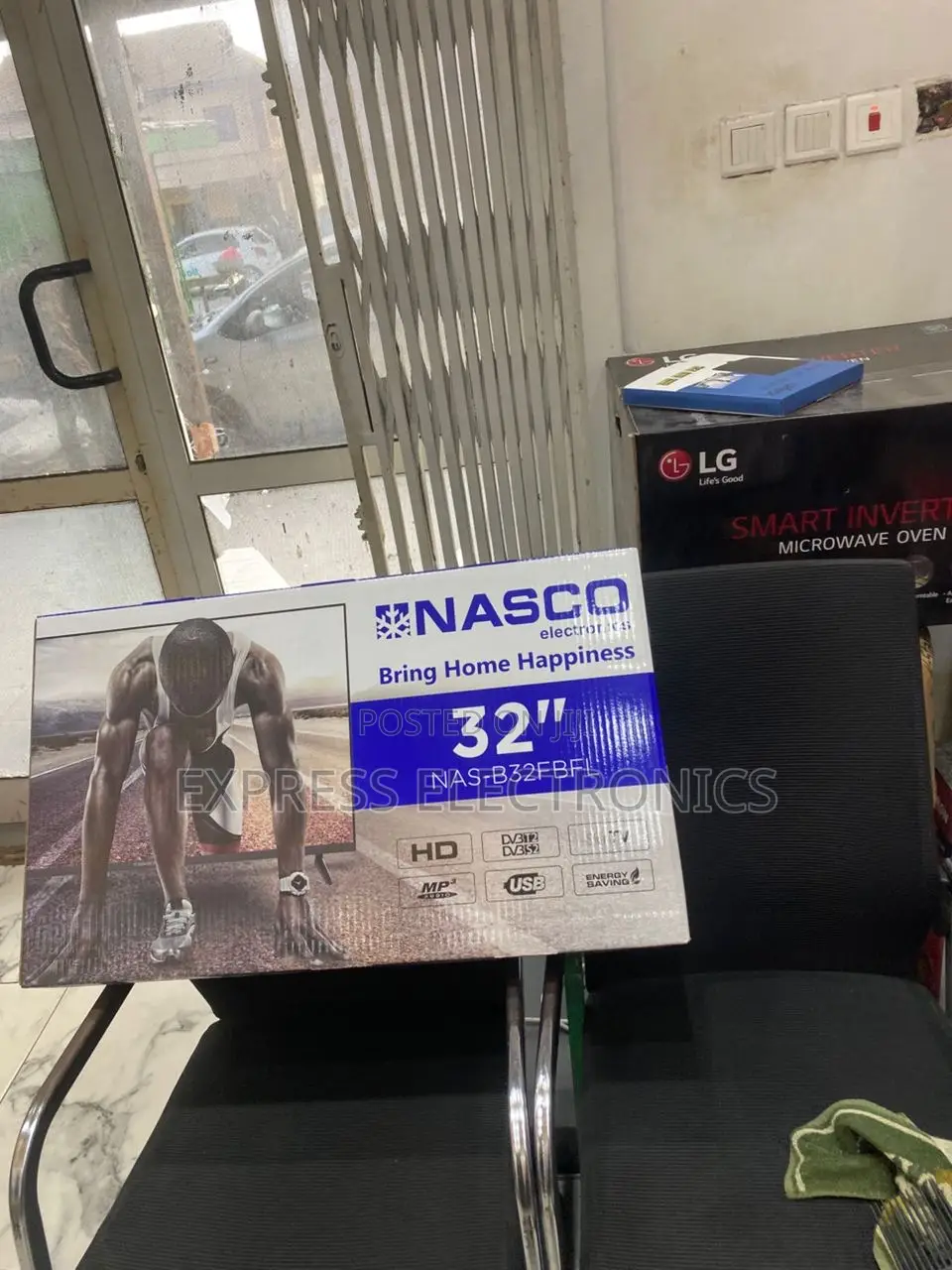 Spectacular Performance Nasco 32” Tv