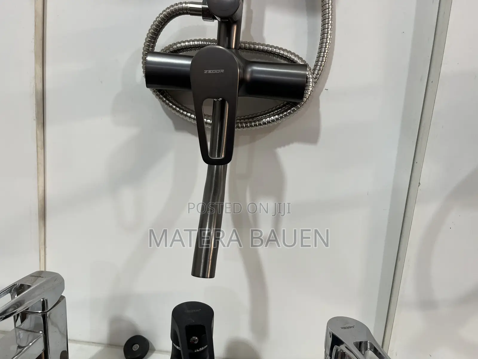 High Quality 3 in 1 Bath Tap With Soap Dish