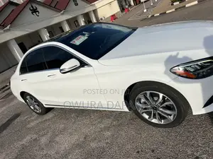 Mercedes-Benz C300 2020 White