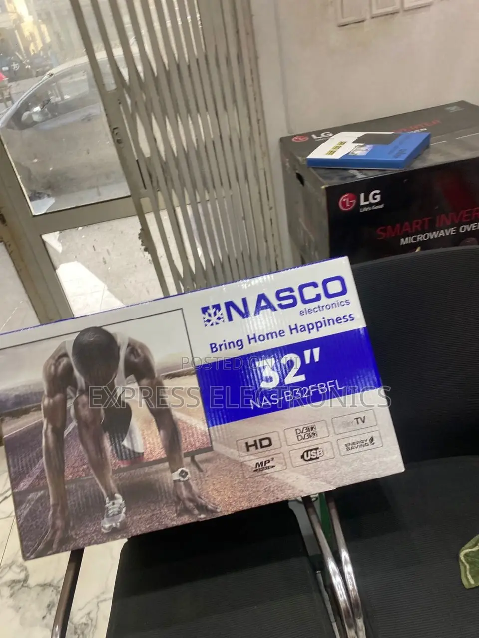 Ultra Sleek Slim FHD Satellite Digital Tv 32”Nasco