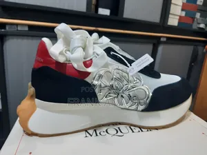 Alexander McQueen Sneaker
