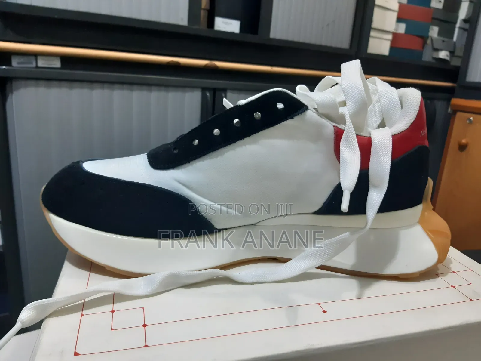 Alexander McQueen Sneaker