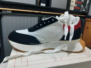 Alexander McQueen Sneaker