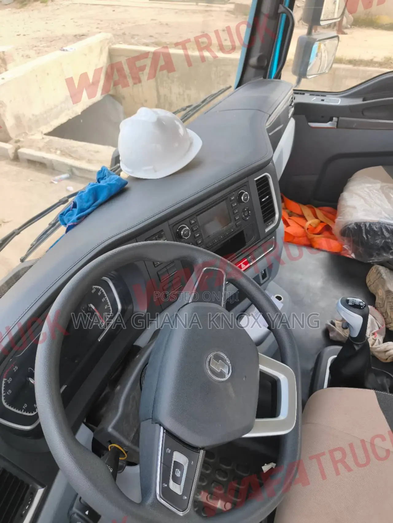 Shacman Tractor Head