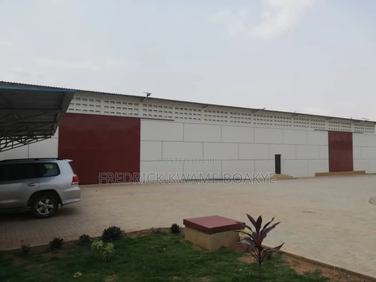 5 Plots of Land With Warehouse for Sale at Ejuso