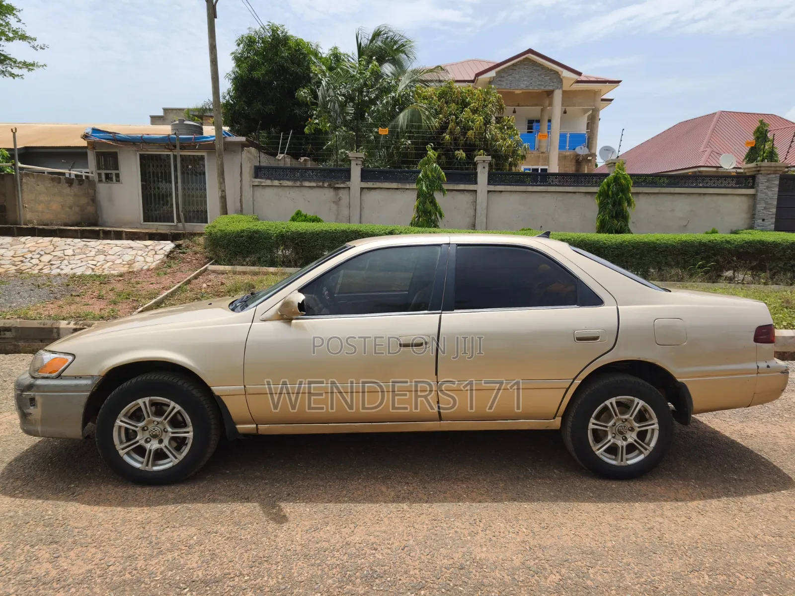 Toyota Camry LE 4dr Sedan (2.2L 4cyl 4A) 2001 Silver